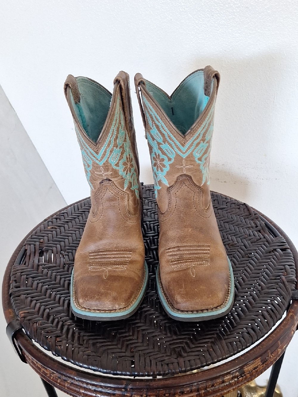 Ariat Girls Kid Boots Size 1 - Picture 4 of 12